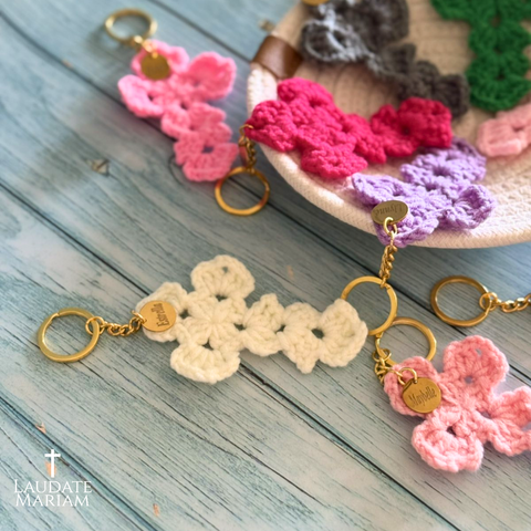 Personalized Catholic Keychain with Crochet Cross – Handmade Faith Gift for All Ages