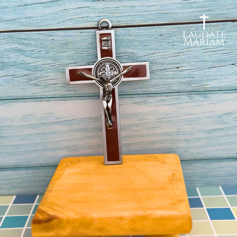 St. Benedict Palm-Sized Crucifix – Brown, Red, & White | Catholic Pocket Cross