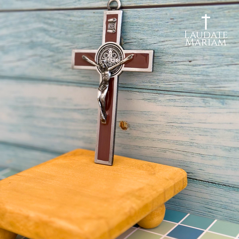 St. Benedict Palm-Sized Crucifix – Brown, Red, & White | Catholic Pocket Cross