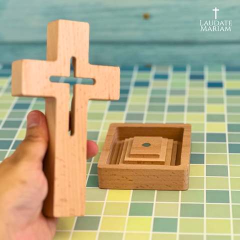 Personalized Wooden Standing Cross – Portable Christian Home & Travel Altar with Custom Engraved Base